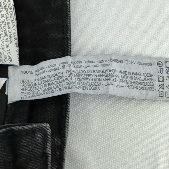 Zara Jean Shorts Women's Size 0 Black Distressed Cut Off High Waist Button Fly - Picture 4 of 4